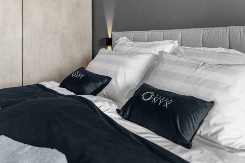 Luksuzna Vila Black Onyx s Bazenom Pula