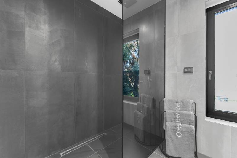 Luksuzna Vila Black Onyx s Bazenom Pula