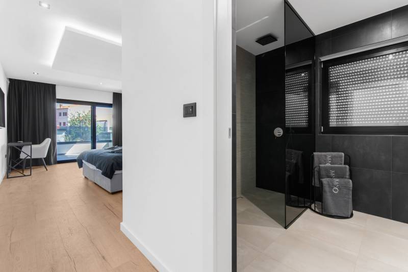 Luksuzna Vila Black Onyx s Bazenom Pula