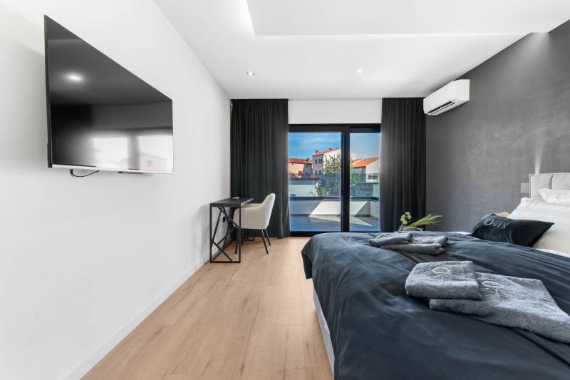 Luksuzna Vila Black Onyx s Bazenom Pula
