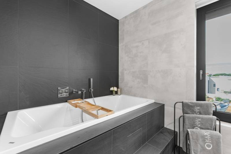 Luksuzna Vila Black Onyx s Bazenom Pula