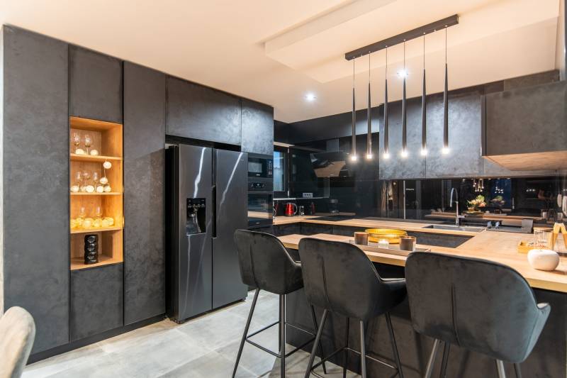 Luksuzna Vila Black Onyx s Bazenom Pula