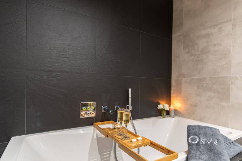Luksuzna Vila Black Onyx s Bazenom Pula