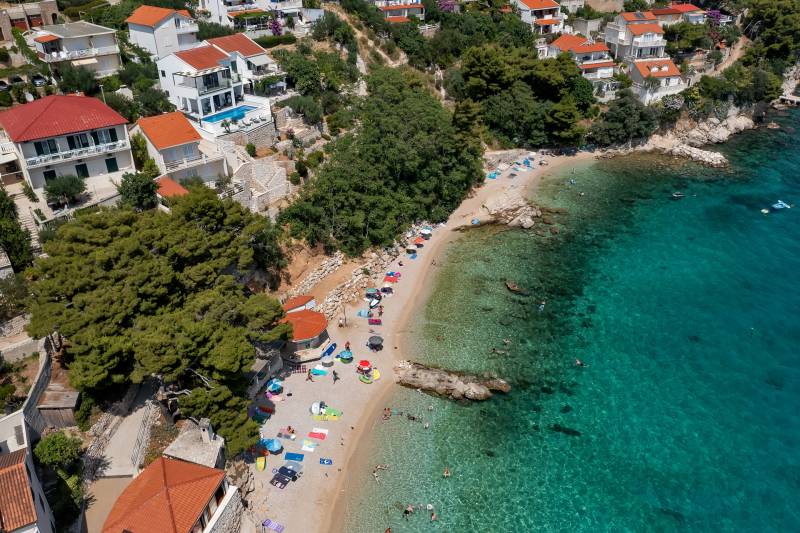 Beachfront Villa Immortelle with Pool Omiš