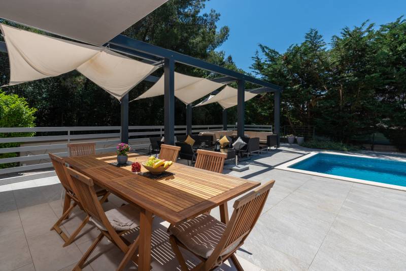 Luxusvilla Bosque mit Pool Pula