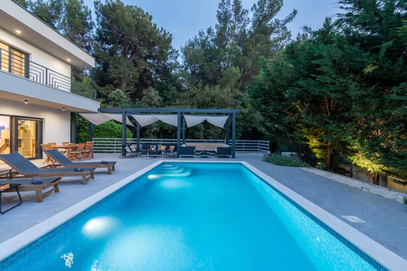 Luxusvilla Bosque mit Pool Pula