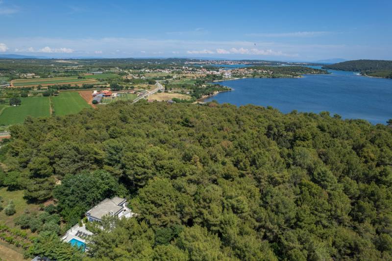 Luxusvilla Bosque mit Pool Pula