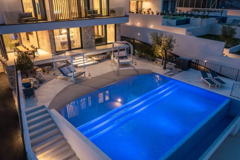 Luxusvilla Siesta mit Pool Murter