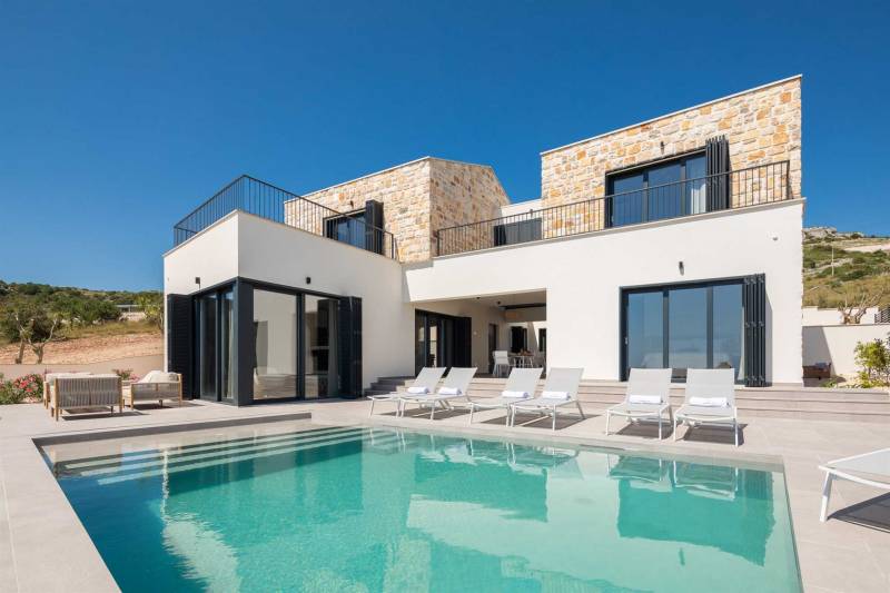 Villa Great Escape with Pool near Primosten
