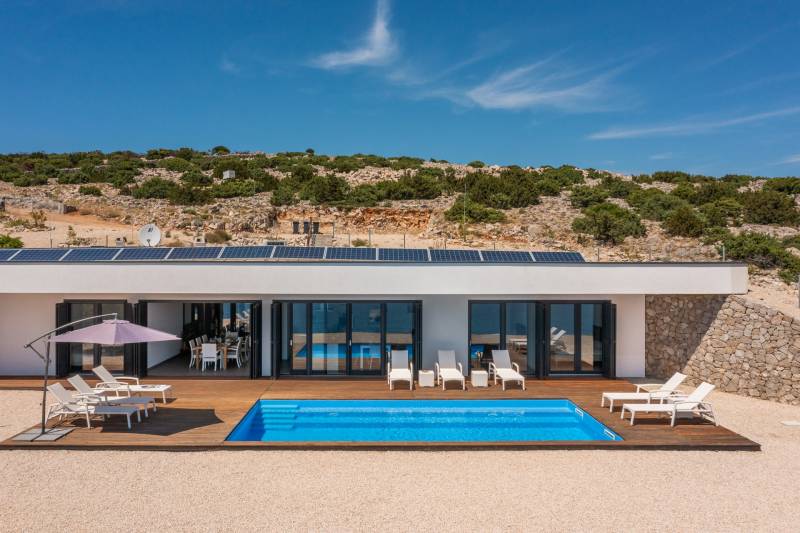 Villa Desert Rose mit Pool Pag