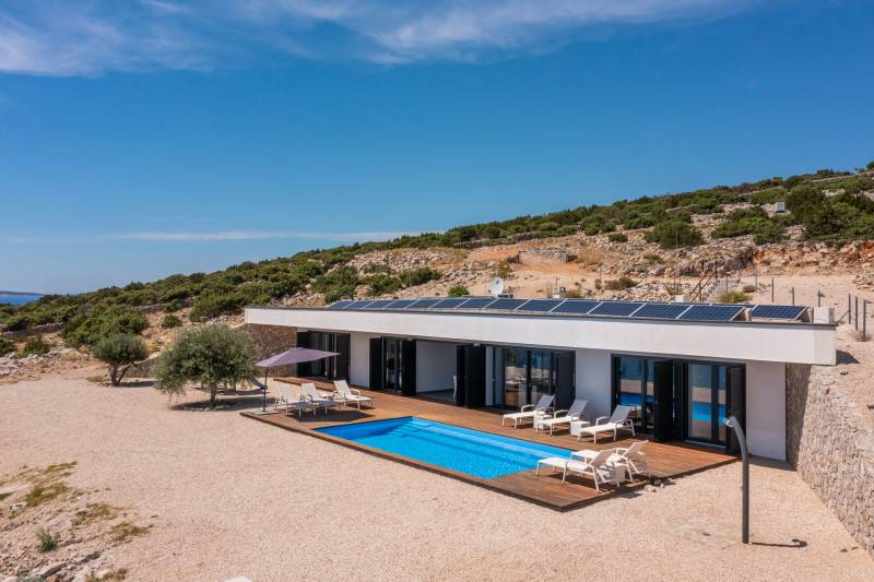 Villa Desert Rose mit Pool Pag