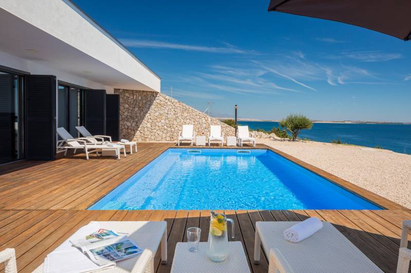 Villa Desert Rose mit Pool Pag