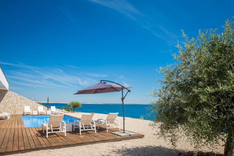 Villa Desert Rose mit Pool Pag