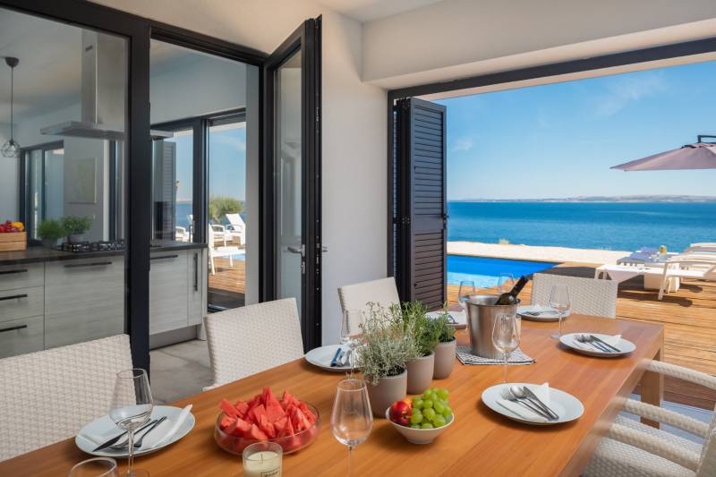 Villa Desert Rose mit Pool Pag