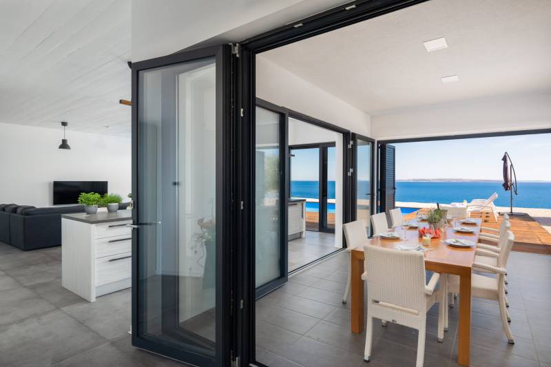 Villa Desert Rose mit Pool Pag