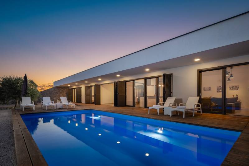 Villa Desert Rose mit Pool Pag