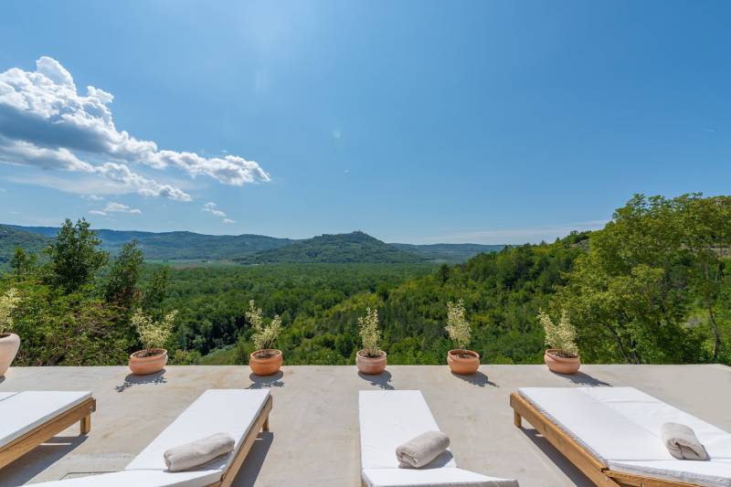 Villa Paradise Found with Pool Motovun