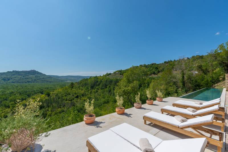 Villa Paradise Found with Pool Motovun