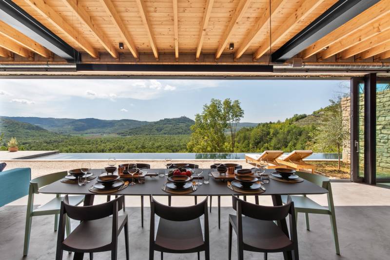 Villa Paradise Found with Pool Motovun