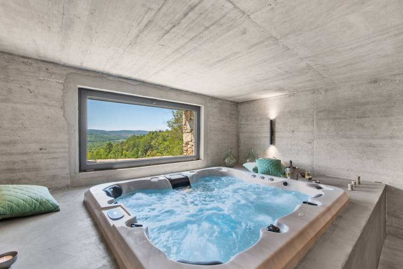 Villa Paradise Found with Pool Motovun