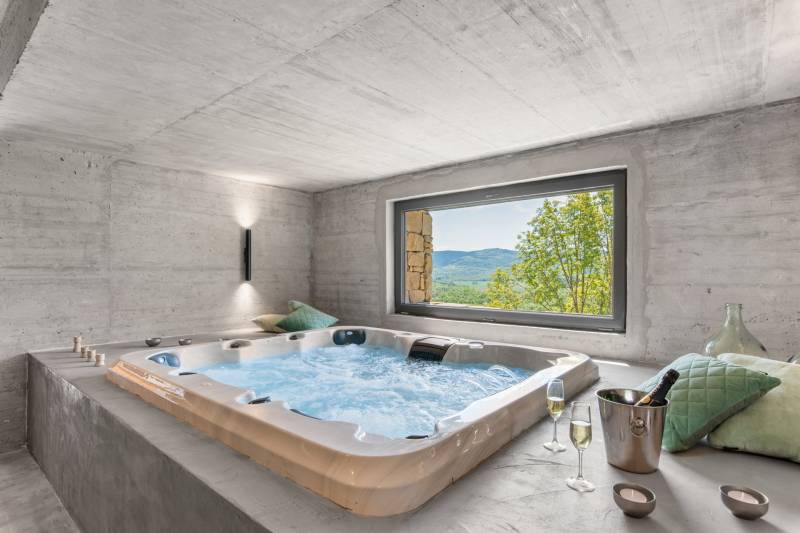 Villa Paradise Found with Pool Motovun