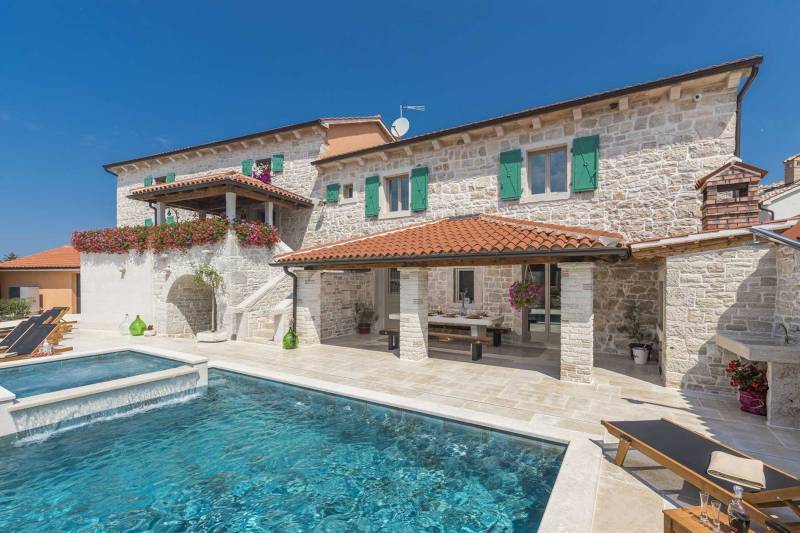 Villa Korina with Pool Poreč
