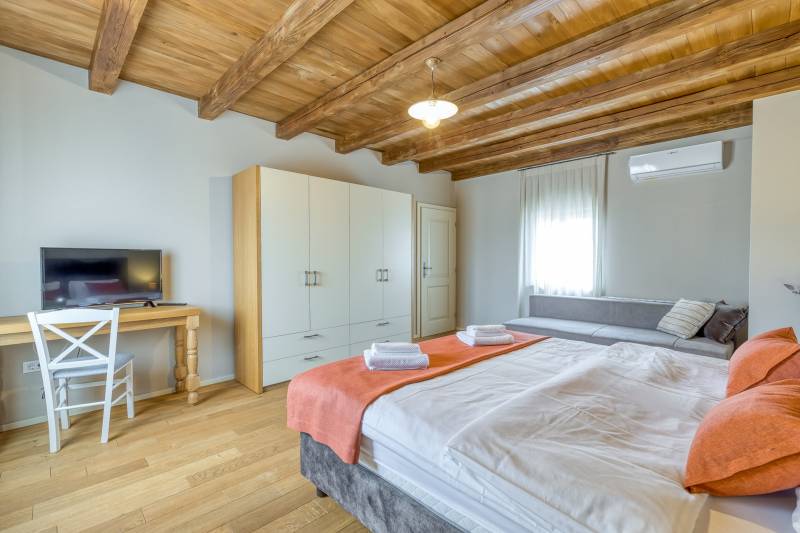 Villa Korina with Pool Poreč