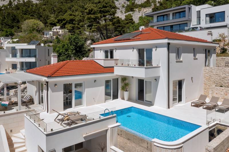 Vila Simply White s Bazenom Makarska