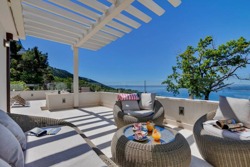 Vila Simply White s Bazenom Makarska