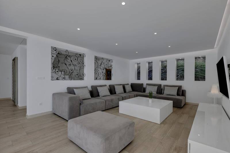 Vila Simply White s Bazenom Makarska