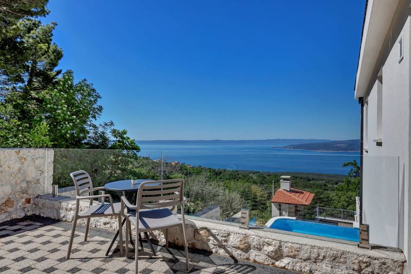 Vila Simply White s Bazenom Makarska