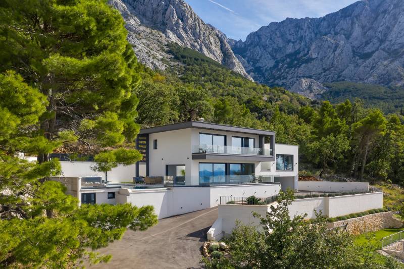 Luksusowa Willa Misterio z Basenem Makarska