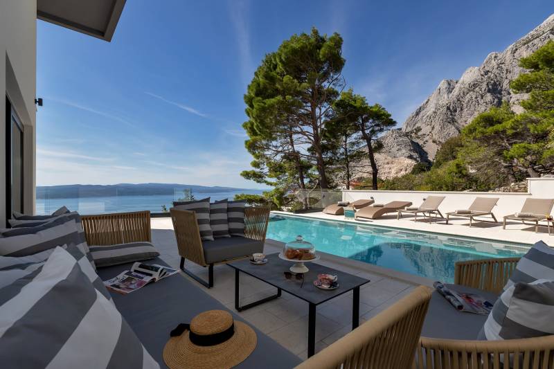 Luksusowa Willa Misterio z Basenem Makarska