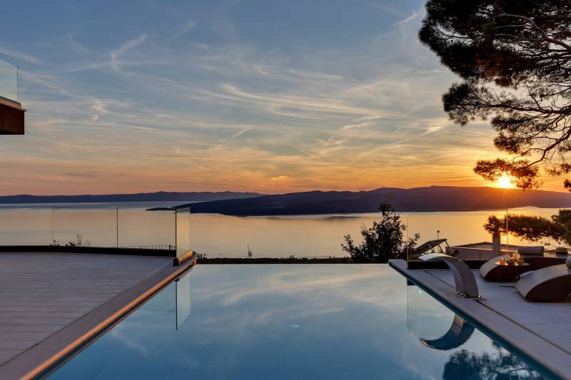 Luksusowa Willa Misterio z Basenem Makarska