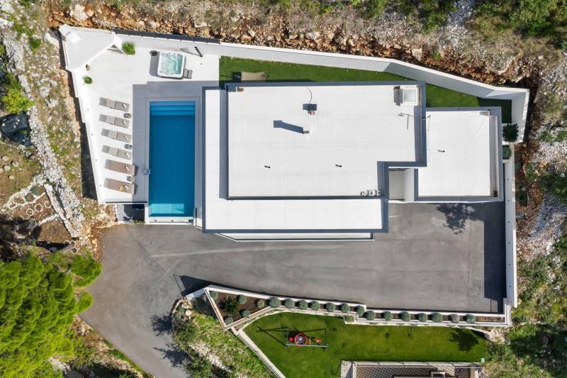 Luksusowa Willa Misterio z Basenem Makarska