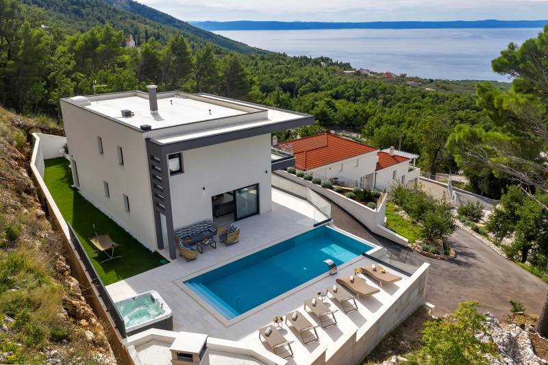 Luksusowa Willa Misterio z Basenem Makarska