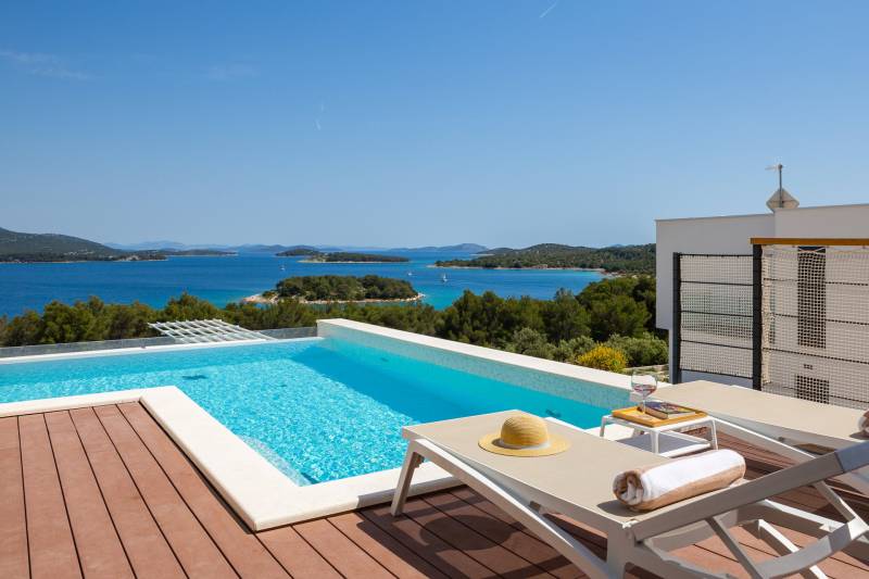 Luxusvilla Lynx mit Pool Murter