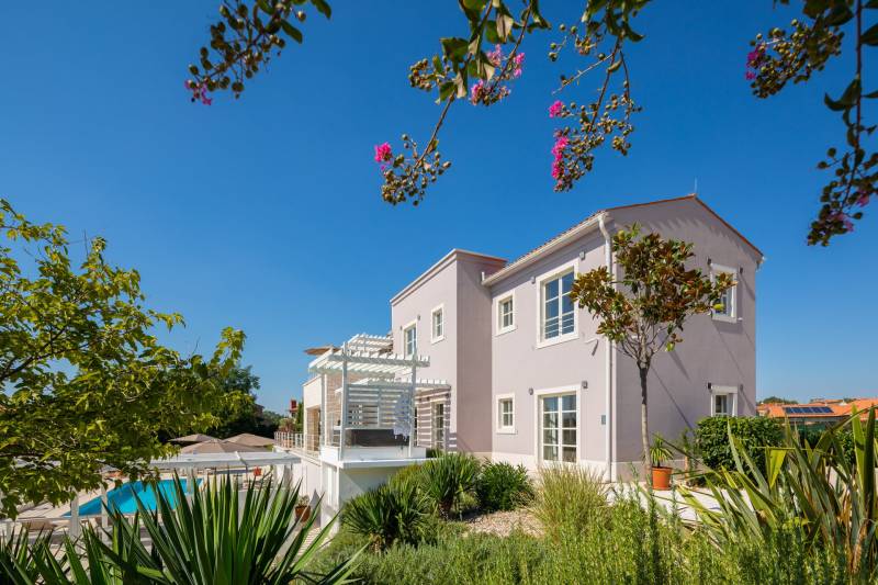 Villa Energy Platinum med Basseng Pula