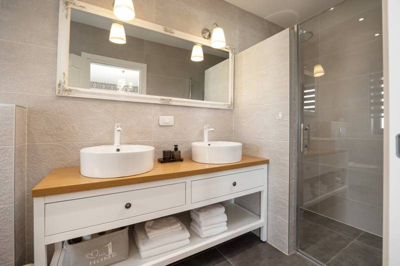 Villa Fontana with Heated Pool Trogir