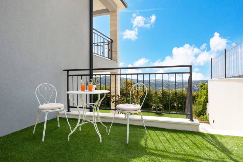 Villa Fontana with Heated Pool Trogir