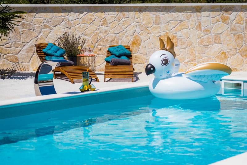 Villa Malin mit Pool Šibenik