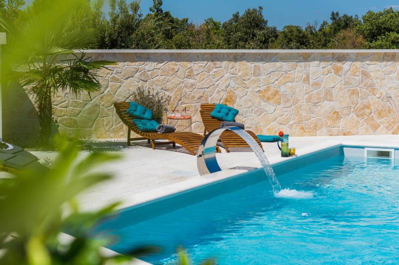 Villa Malin mit Pool Šibenik