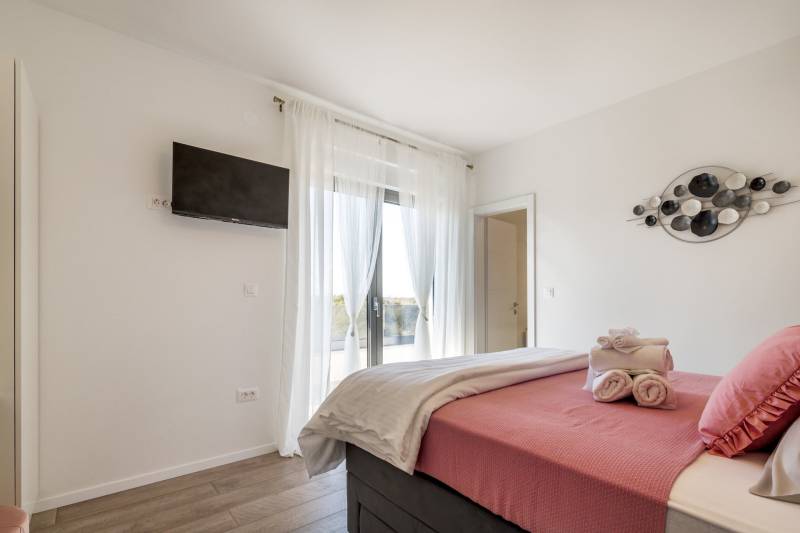 Villa Malin mit Pool Šibenik