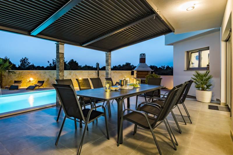 Villa Malin mit Pool Šibenik