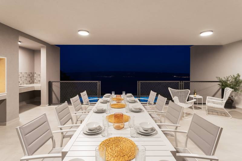 Luxusvilla Aileron mit Pool Split