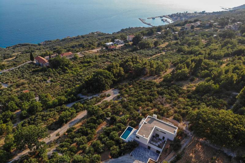 Luxusvilla Aileron mit Pool Split