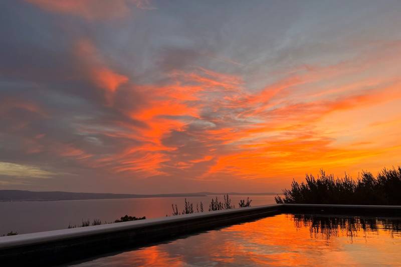 Luxusvilla Aileron mit Pool Split