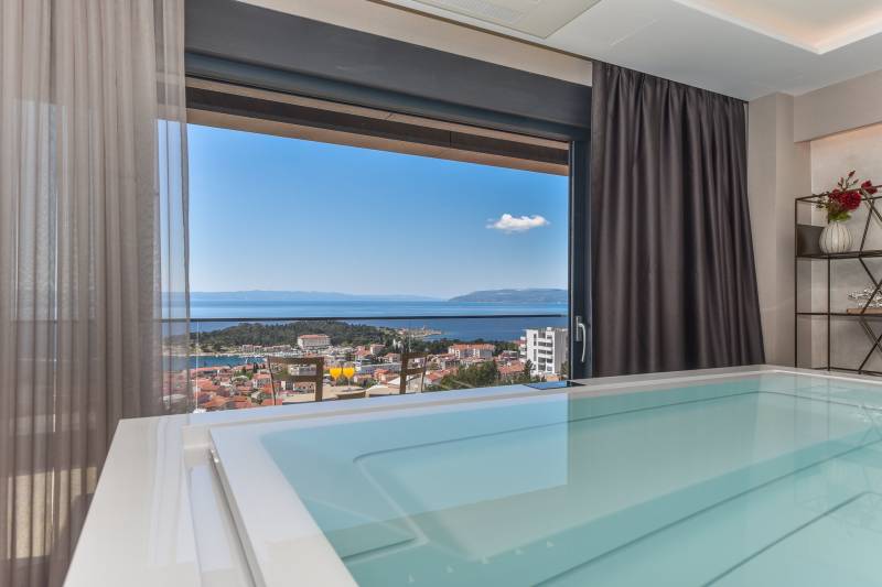 Luksusowa Willa Persephone z Basenem Makarska