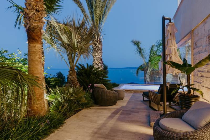 Villa Black & Gold with Pool Trogir