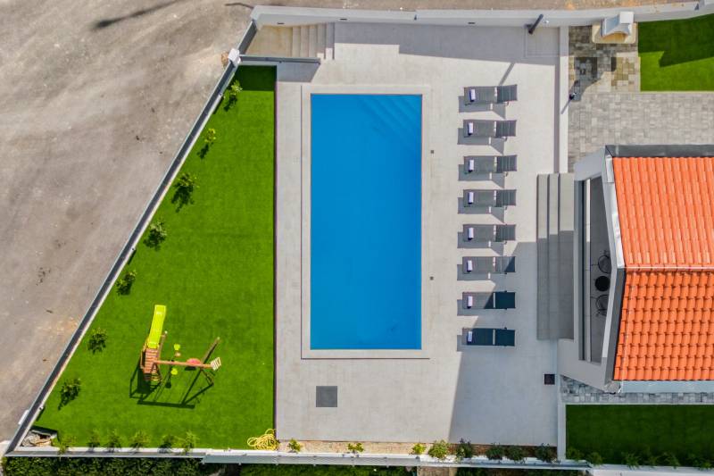 Willa Ponderosa z Basenem Zadar